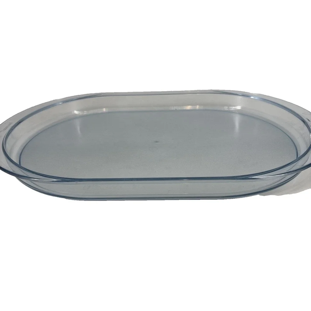 Tupperware oval tray cracks